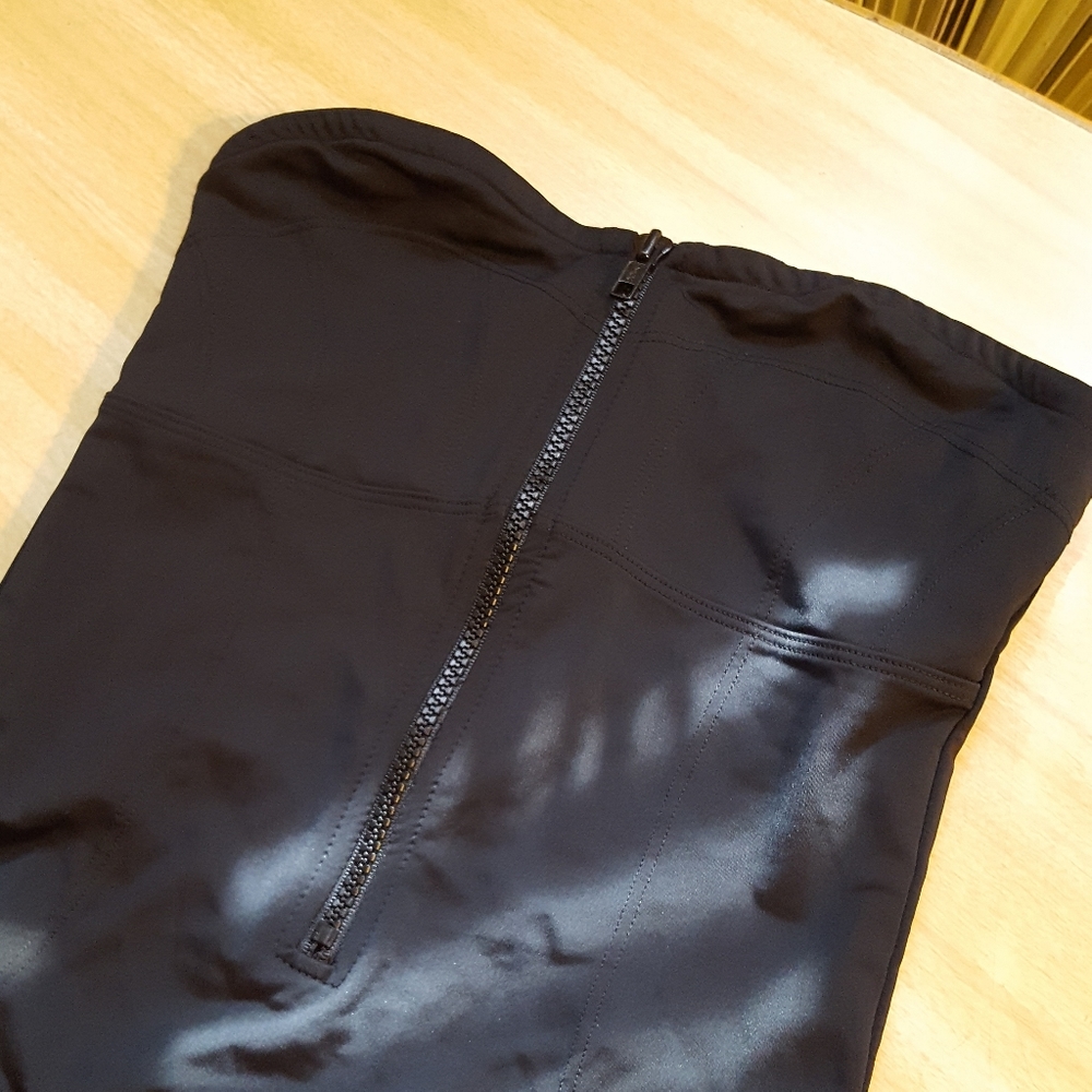 Undrest By The Sea Zip Front One Piece Swimsuit - Picture 4 of 10